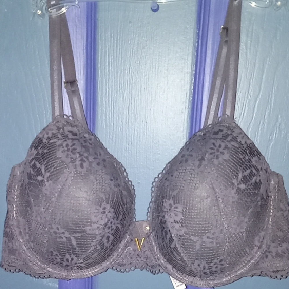 Elegant Lace Underwire Bra - Gray